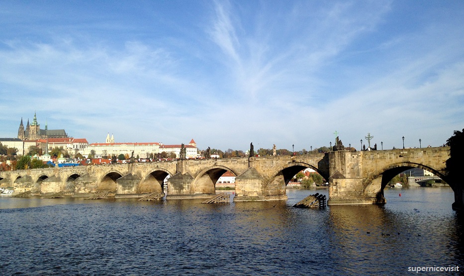 Prag Charles Bridge supernicevisit