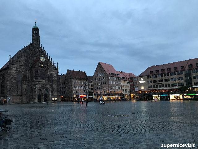 Nürnberg hauptplatz- Nürnberg eski şehir meydanı